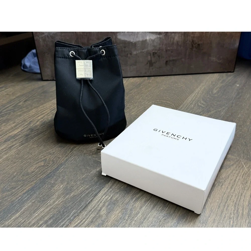 NEW Givenchy Parfums Black Nylon Drawstring Bucket Bag  Pouch 4G Logo  7